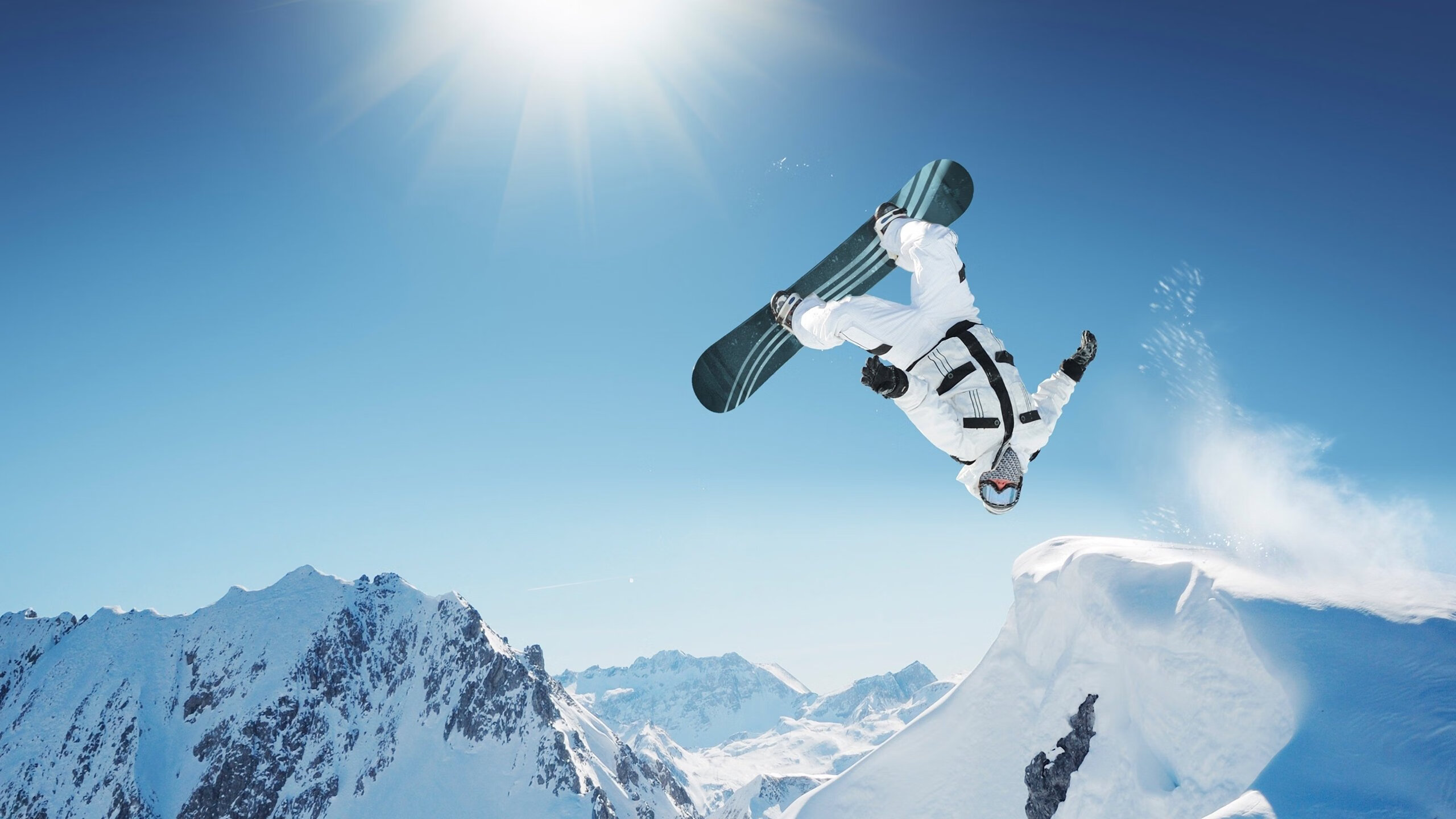 阿隆索神级超车惊艳全场，迈凯伦强势策略碾压红牛霸权