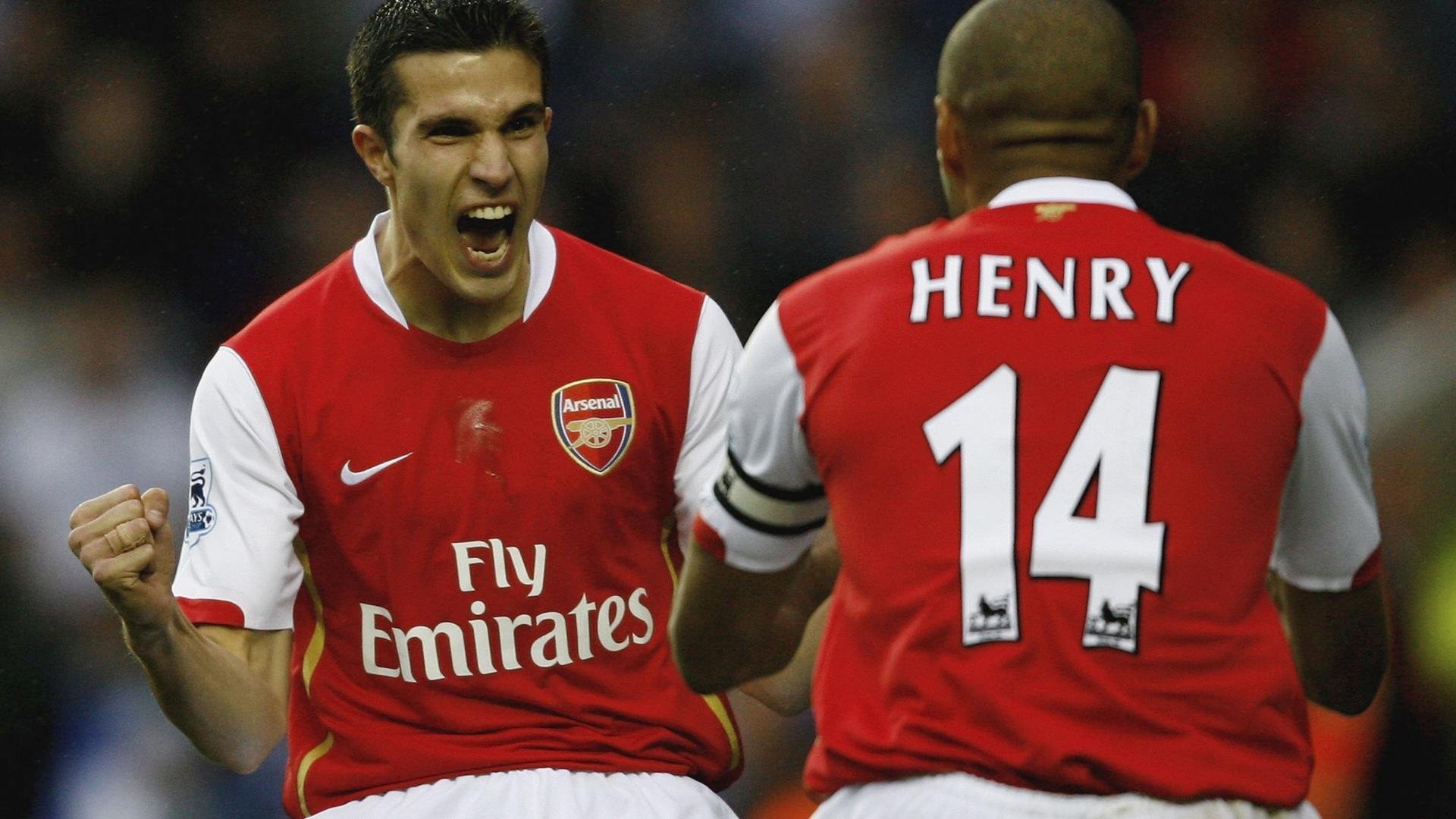 阿劳霍，大场面先生如何用巴黎之夜压制英格兰的狂想