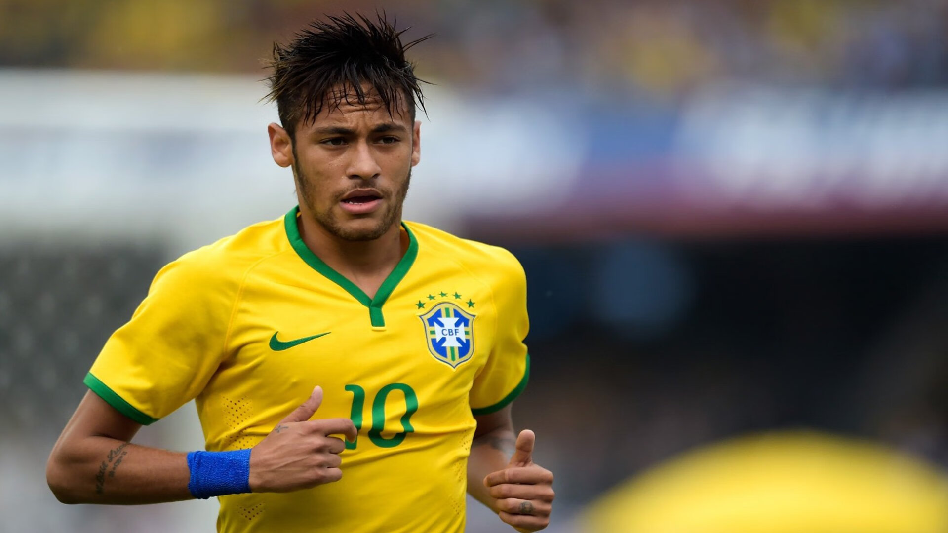 独一之战，当新疆队鏖战热火，利拉德在F1新赛季揭幕战中接管命运